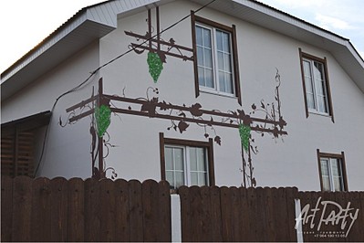 click for enlarge 900 X 600 97.6 Kb picture