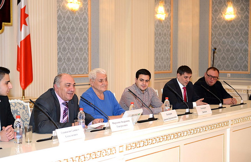 click for enlarge 1000 X 645 167.1 Kb picture