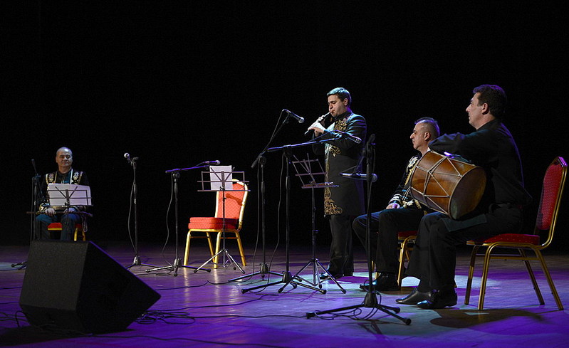 click for enlarge 1000 X 612 137.3 Kb picture