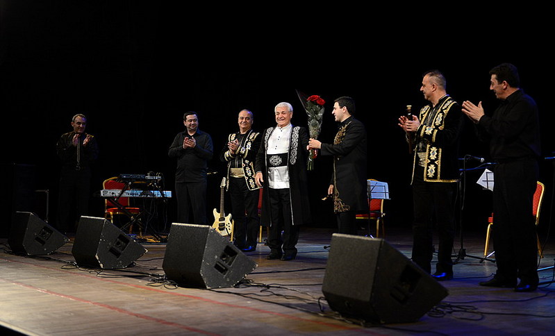 click for enlarge 1000 X 606 108.8 Kb picture