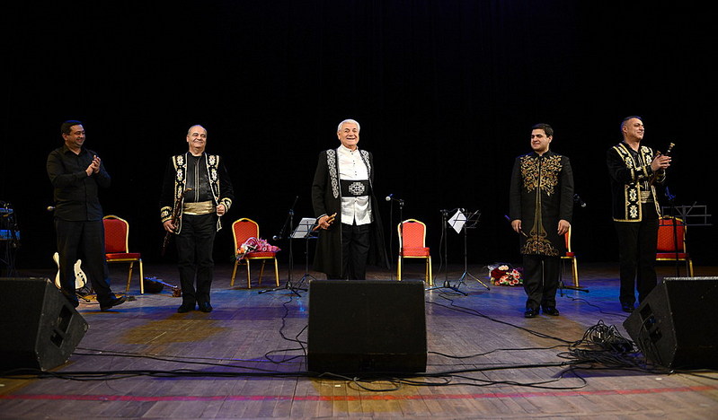 click for enlarge 1000 X 586 124.9 Kb picture