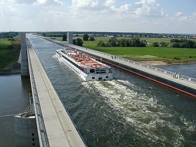 click for enlarge 900 X 675 148.4 Kb picture