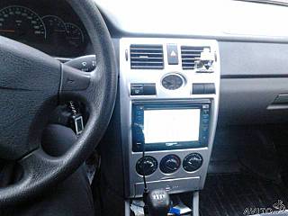 click for enlarge 640 X 480  32.9 Kb picture