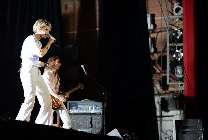 click for enlarge 1000 X 673 111.3 Kb picture