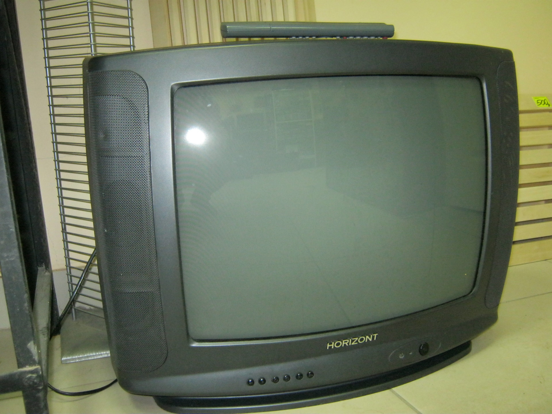 Телевизоры горизонт минск. Телевизор Горизонт 2000. Телевизор Горизонт 1995. Телевизор Горизонт 61тц305. Телевизор Горизонт 90.