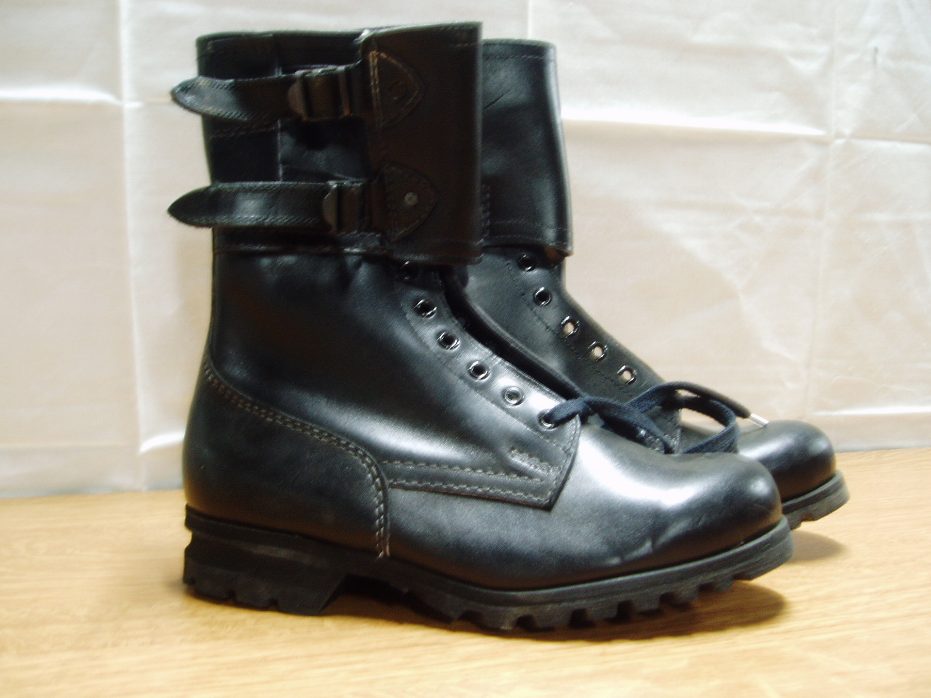 Берцы чешские м60