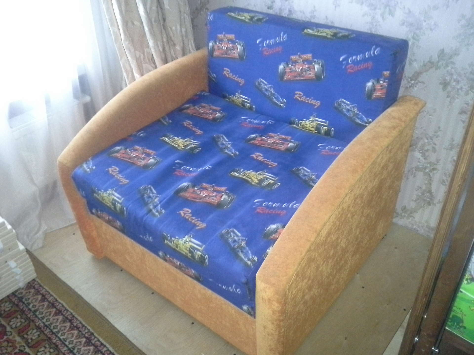 Авито нижегородская область мебель. Детские кресла кровати. Кресло кровать в детскую. Детский диван-кровать. Кресло кровать подростковая.