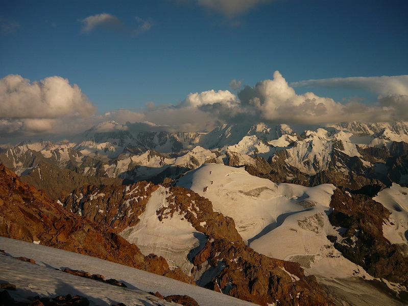 click for enlarge 1365 X 1024 484.3 Kb picture