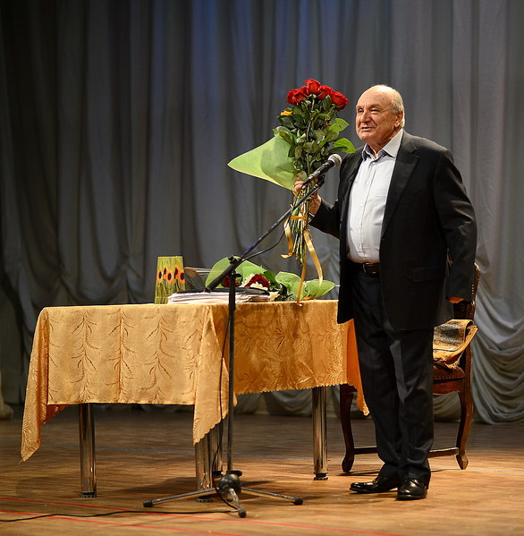 click for enlarge 978 X 1000 227.8 Kb picture