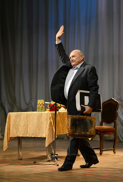 click for enlarge 677 X 1000 140.5 Kb picture