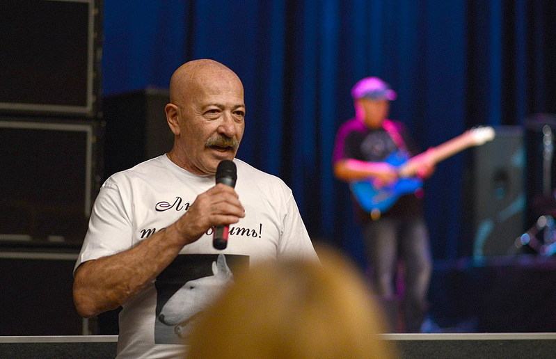 click for enlarge 1000 X 646 143.8 Kb picture