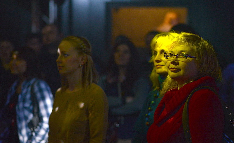 click for enlarge 1000 X 610 130.4 Kb picture