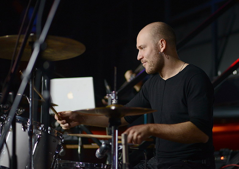 click for enlarge 1000 X 707 123.1 Kb picture