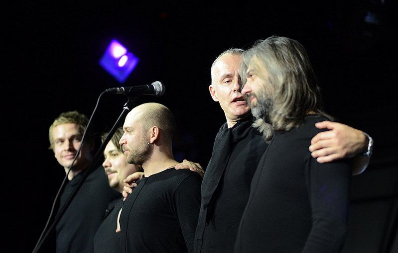 click for enlarge 1000 X 637 89.7 Kb picture