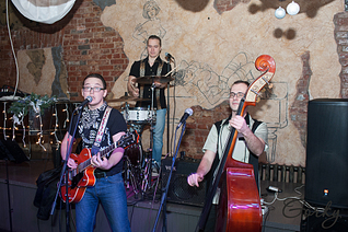 click for enlarge 1920 X 1277 320.1 Kb picture