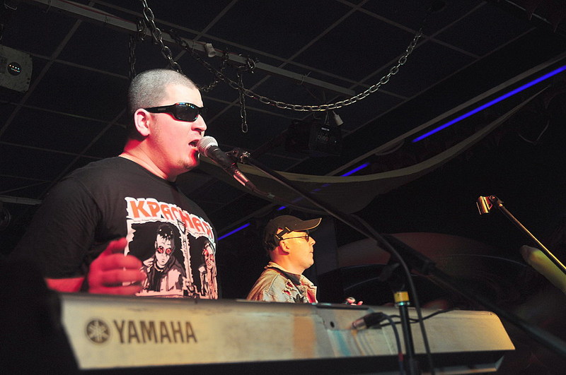 click for enlarge 1000 X 664 136.8 Kb picture