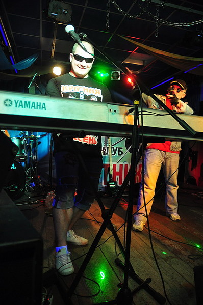 click for enlarge 664 X 1000 177.7 Kb picture