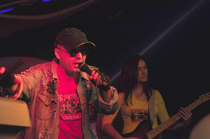 click for enlarge 1000 X 664 165.5 Kb picture