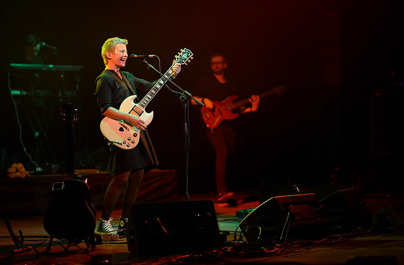 click for enlarge 1000 X 655 102.1 Kb picture