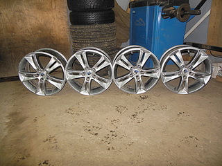 click for enlarge 1920 X 1440 734.8 Kb picture