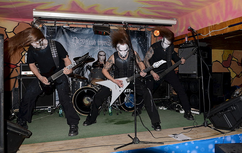 click for enlarge 1000 X 634 221.7 Kb picture