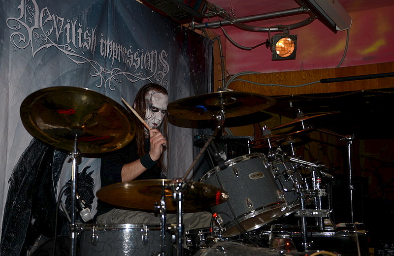 click for enlarge 1000 X 650 175.2 Kb picture