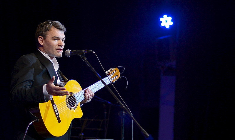 click for enlarge 1000 X 598 117.7 Kb picture
