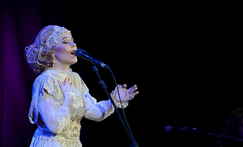 click for enlarge 1000 X 607 95.3 Kb picture