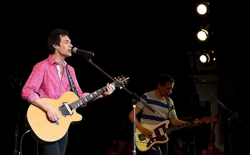 click for enlarge 1000 X 620 103.8 Kb picture