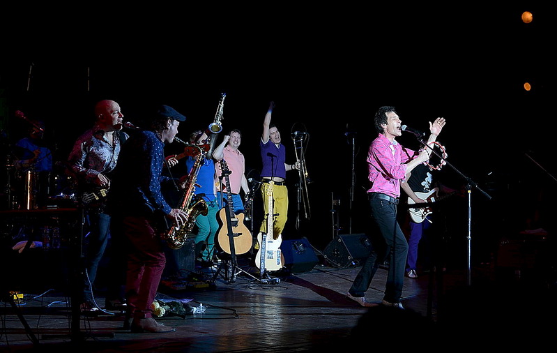 click for enlarge 1000 X 633 130.1 Kb picture