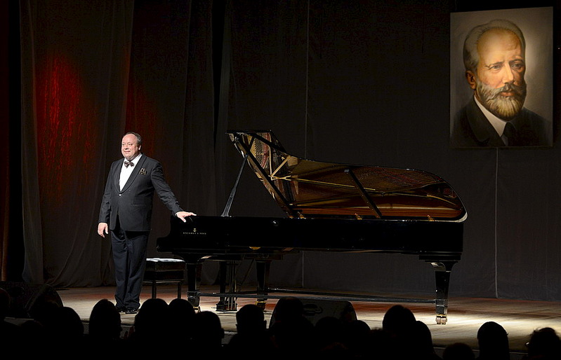 click for enlarge 1000 X 643 107.2 Kb picture