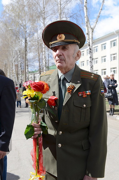 click for enlarge 662 X 1000 176.2 Kb picture