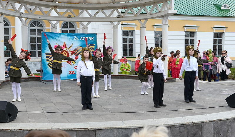 click for enlarge 1000 X 583 224.7 Kb picture