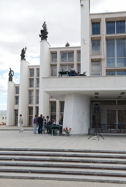 click for enlarge 675 X 1000 179.7 Kb picture