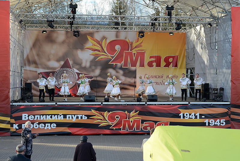 click for enlarge 1000 X 671 265.2 Kb picture