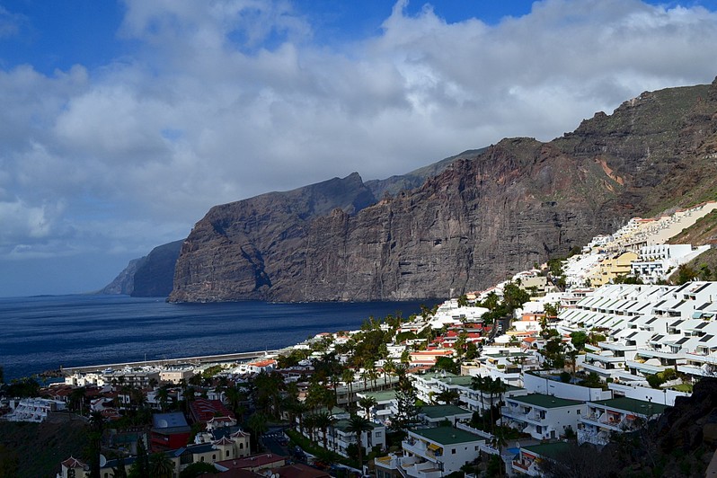 click for enlarge 1920 X 1279 542.6 Kb picture