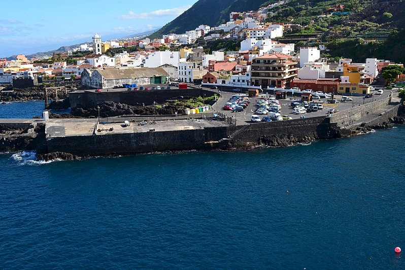 click for enlarge 1920 X 1279 668.7 Kb picture