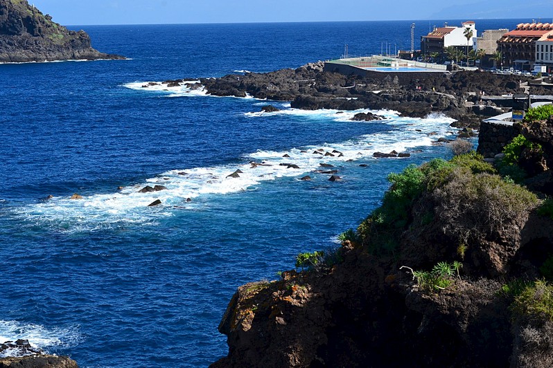 click for enlarge 1920 X 1279 728.5 Kb picture