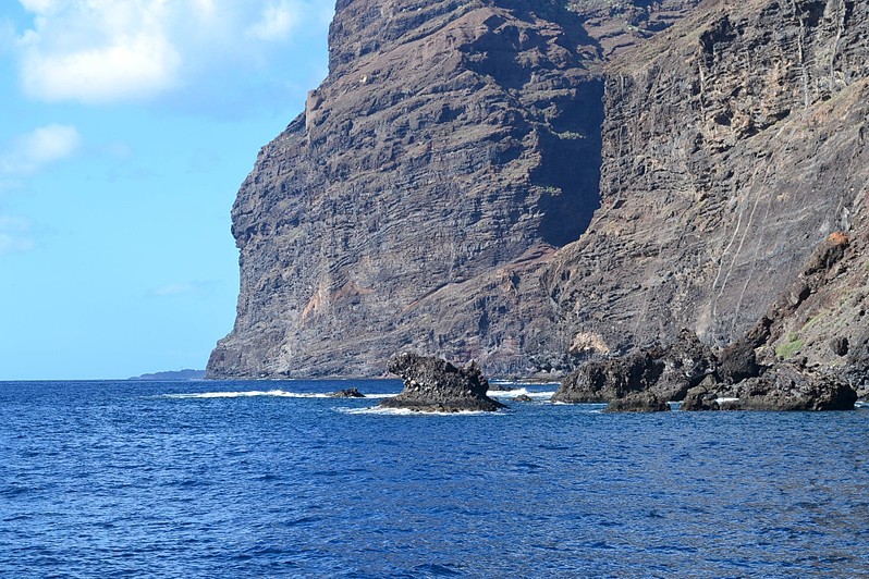 click for enlarge 1920 X 1279 787.3 Kb picture