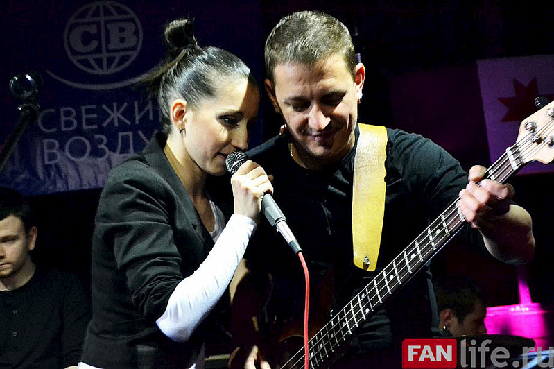 click for enlarge 922 X 614 152.2 Kb picture