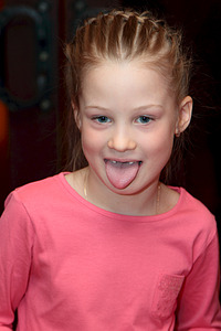 click for enlarge 1300 X 1950 139.9 Kb picture