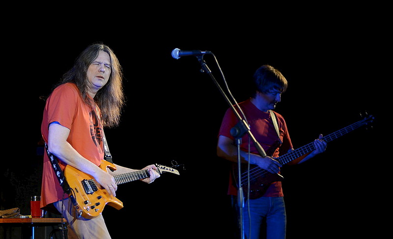 click for enlarge 1000 X 609 84.3 Kb picture