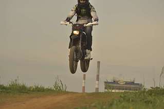 click for enlarge 1920 X 1275  57.1 Kb picture