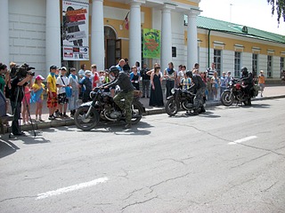 click for enlarge 1920 X 1440 729.2 Kb picture