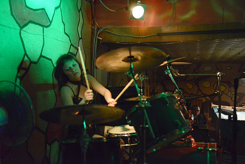 click for enlarge 1000 X 668 195.0 Kb picture