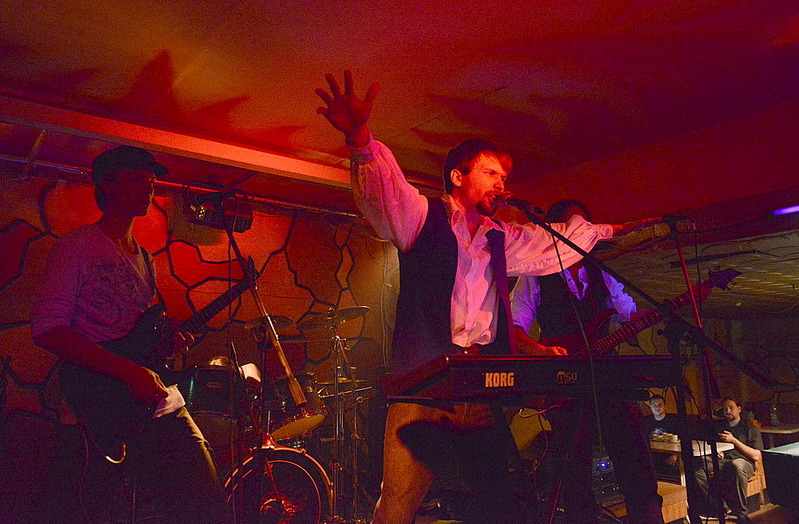 click for enlarge 1000 X 656 207.8 Kb picture