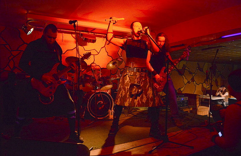 click for enlarge 1000 X 645 194.8 Kb picture