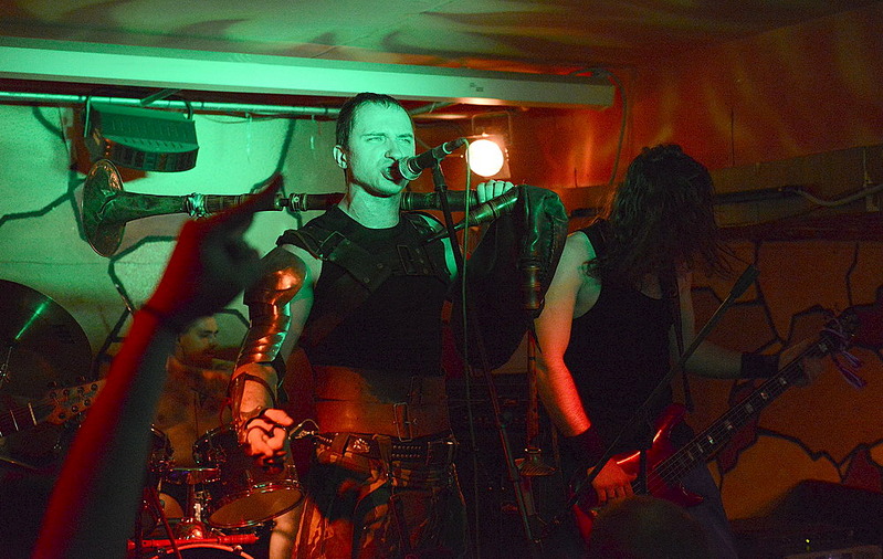 click for enlarge 1000 X 633 192.4 Kb picture