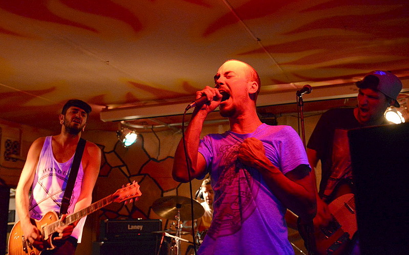 click for enlarge 1000 X 623 168.8 Kb picture