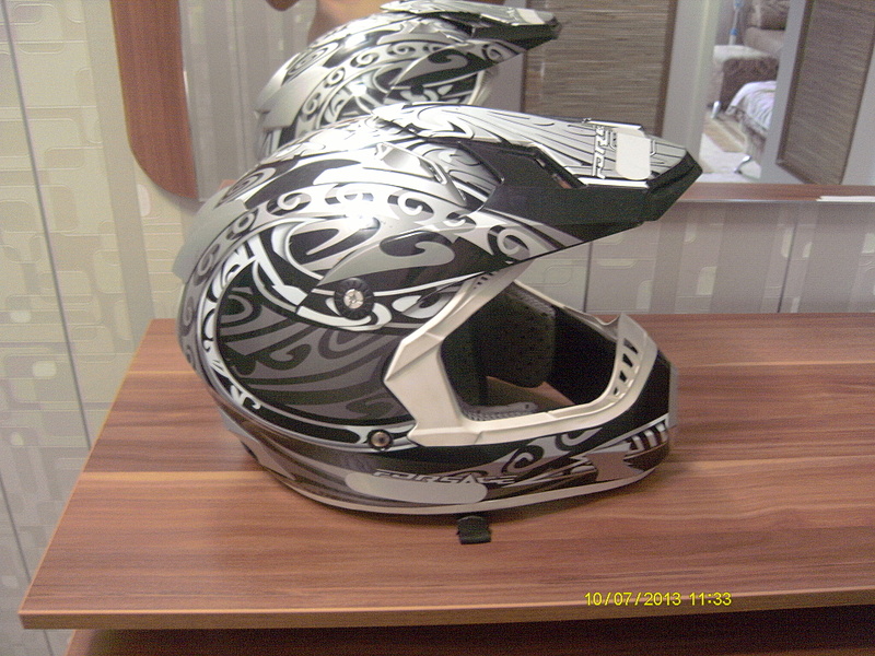 click for enlarge 1920 X 1440 245.3 Kb picture